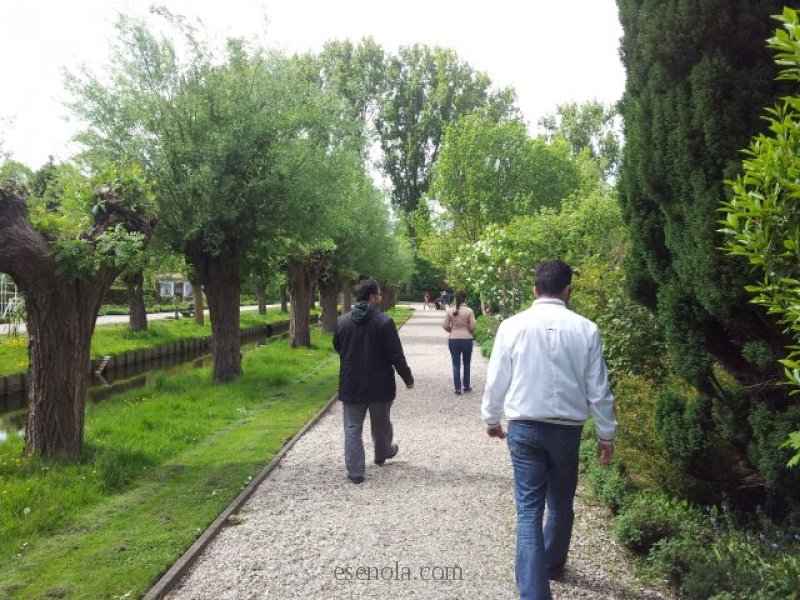 Frankendaal parkında 3 kişi./3 people in Frankendaal park